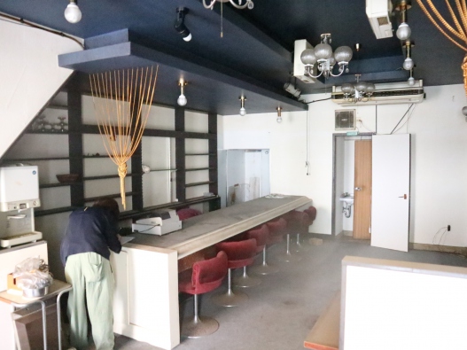 長年テナントがつかなかった店舗を個人向けの貸倉庫へ