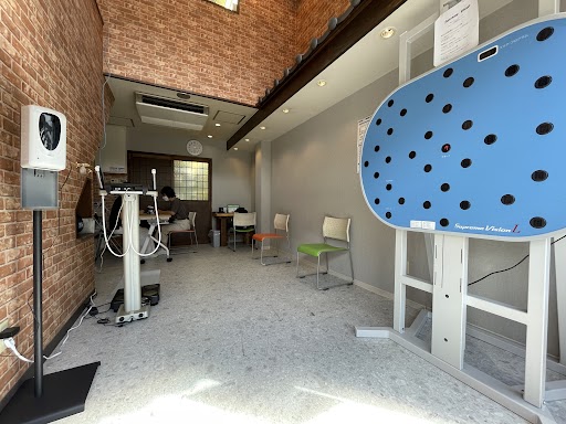 家族の想いが詰まったパン屋兼美容室は高齢者支援のための健康増進施設へ