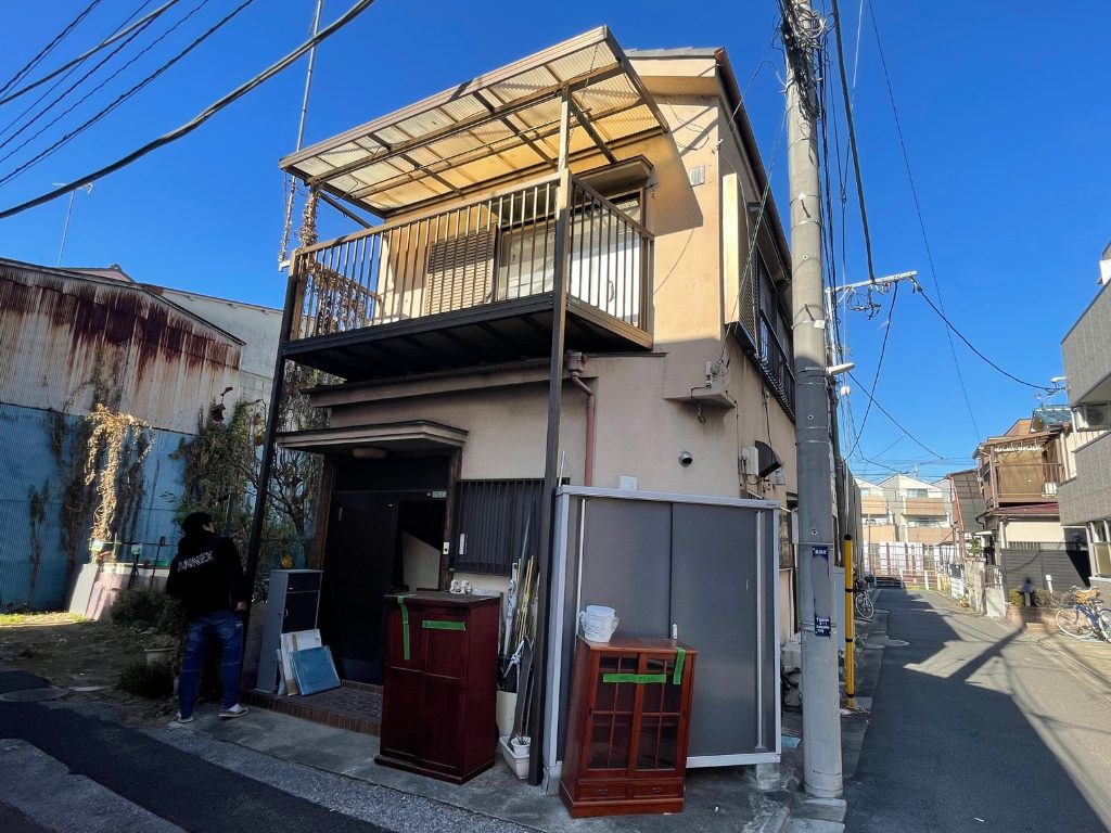 築39年の一戸建てをワクワク泊まれる民泊施設へ再生